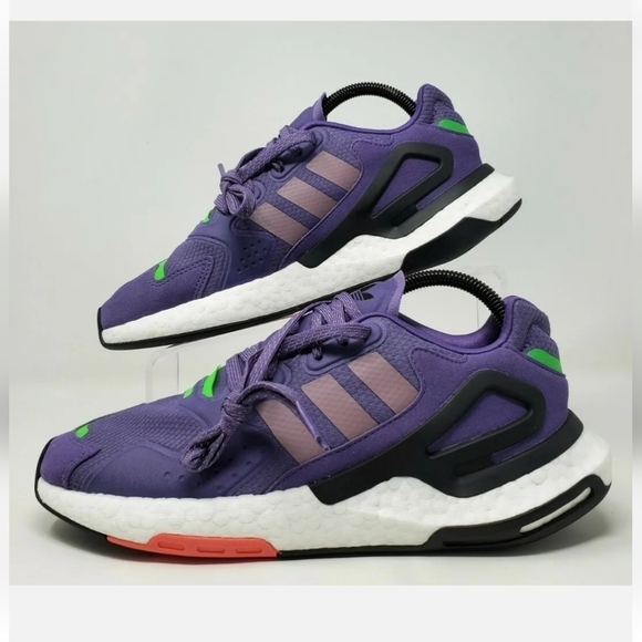 Adidas Day Jogger Originals Women's Sneakers Shoes Size Multi Purple FW4827 New - Picture 2 of 12